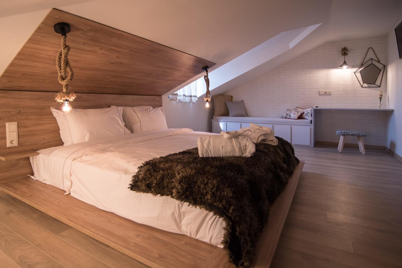 Mythic Valley Apartment